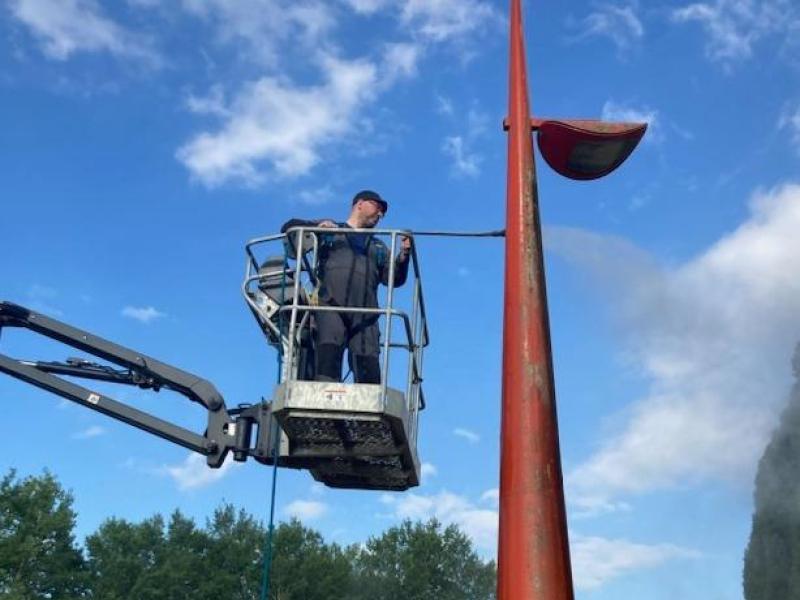 Rénovation peinture lampadaires PENDANT