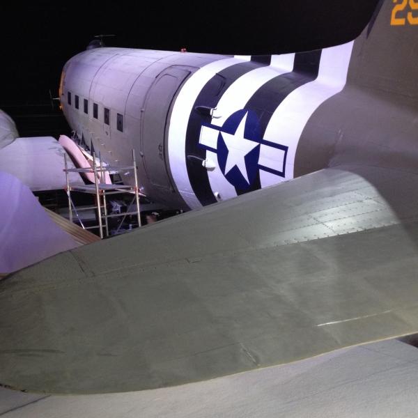 Rénovation peinture avion Musée D-Day Expérience - APRES
