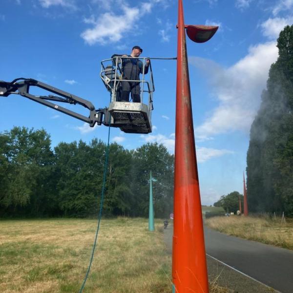 Rénovation peinture lampadaires PENDANT