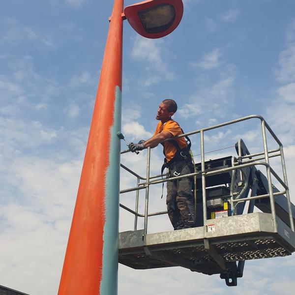 Rénovation peinture lampadaires PENDANT