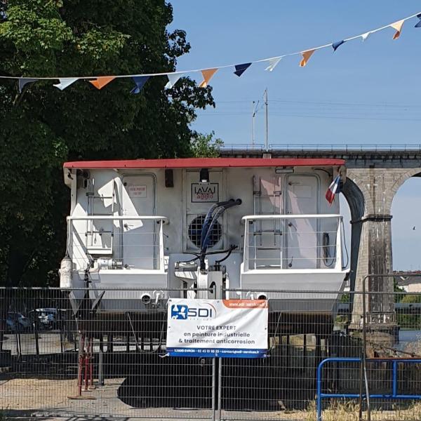 Vallis Guidonis à quai à Laval