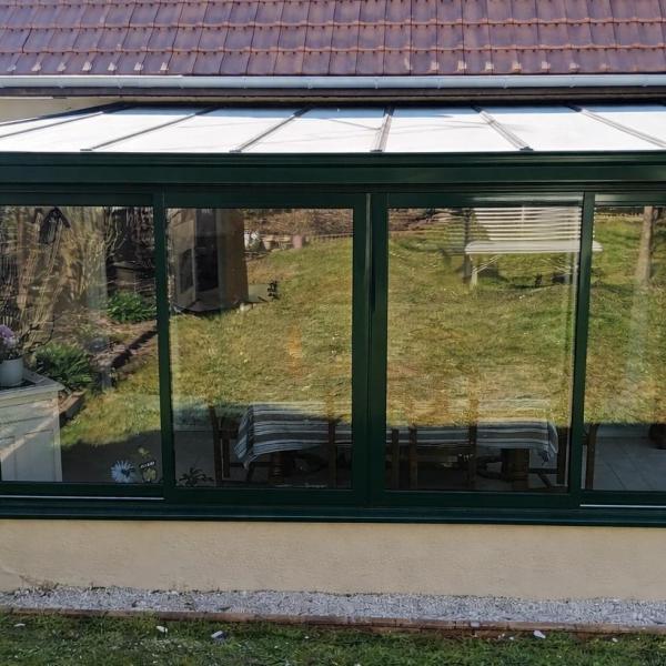 Véranda après remise en peinture